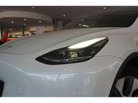 Gebraucht Tesla Model Y 378 kW (514 PS) 2023 Pearl white multicoat SUV