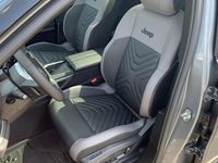Neu Jeep Compass 145 PS (106 kW) 2026 Grau SUV