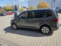 Gebraucht VW Touran 150 PS (110 kW) 2013 Blau Van / Kleinbus