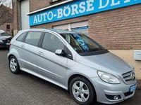 Gebraucht Mercedes B180 116 PS (85 kW) 2010 Silber Van / Kleinbus