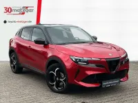 Gebraucht Alfa Romeo Junior Edizione Speciale 145 PS (106 kW) 2025 Rot SUV
