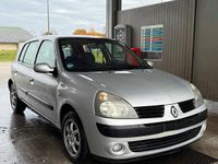 Gebraucht Renault Clio II 74 PS (54 kW) 2005 Silber Kleinwagen