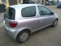 Gebraucht Toyota Yaris 87 PS (63 kW) 2002 Silber