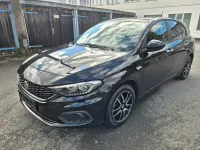 Gebraucht Fiat Tipo 95 PS (69 kW) 2018 Schwarz Kleinwagen