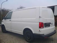 Gebraucht VW Transporter 110 PS (80 kW) 2023 Candyweiß Van
