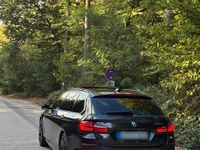 Gebraucht BMW 530 258 PS (189 kW) 2016 Braun Kombi