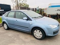 Second-hand Ford Focus 101 CP (74 kW) 2007 Albastru Break