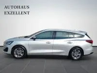 Gebraucht Ford Focus Titanium 120 PS (88 kW) 2022 Silber Limousine