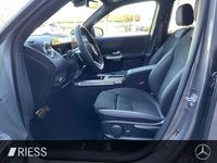 Gebraucht Mercedes GLB200 AMG 150 PS (110 kW) 2025 Grau SUV