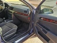 Gebraucht Opel Astra 163 PS (119 kW) 2005 Blau Limousine