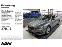 Gebraucht Skoda Superb Ambition 150 PS (110 kW) 2023 Graphitegrau metallic Kombi