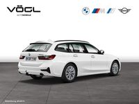 Gebraucht BMW 320 Advantage 190 PS (139 kW) 2022 Alpinweiß uni Kombi