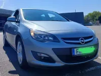 Gebraucht Opel Astra Sport 103 PS (75 kW) 2014 Silber Limousine