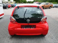 Gebraucht Toyota Aygo Cool 68 PS (50 kW) 2009 Rot Kleinwagen