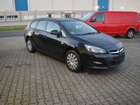 Gebraucht Opel Astra 131 PS (96 kW) 2014 Schwarz Kombi