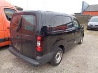 Gebraucht Peugeot Partner Premium 99 PS (72 kW) 2017 Schwarz Van / Kleinbus