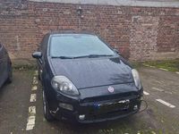 Gebraucht Fiat Punto 77 PS (56 kW) 2013 Schwarz Kleinwagen