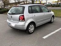 Gebraucht VW Polo 64 PS (47 kW) 2005 Silber Kleinwagen