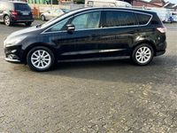 Gebraucht Ford S-MAX S 209 PS (153 kW) 2016 Schwarz Van / Kleinbus