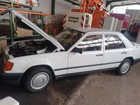 Gebraucht Mercedes 200 72 PS (52 kW) 1988 Limousine