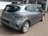 Używany Renault Clio V Evolution 94 KM (69 kW) 2025 Szary Sedan/Limuzyna