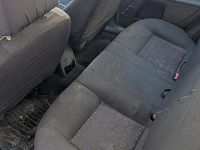 Gebraucht Ford Mondeo 125 PS (91 kW) 2003 Silber Kombi