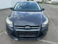 Gebraucht Ford Focus Titanium 125 PS (91 kW) 2011 Grau Limousine
