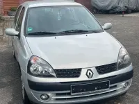 Używany Renault Clio II Authentique 75 KM (55 kW) 2002 Szary Sedan/Limuzyna