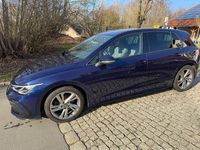 Gebraucht VW Golf VIII R-line 131 PS (96 kW) 2020 Atlantic blue metallic Kleinwagen
