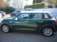 Gebraucht Mini Cooper D 116 PS (85 kW) 2015 British racing green ii metall Kleinwagen