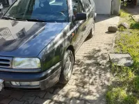Gebraucht VW Vento 64 PS (47 kW) 1994 Grau Limousine