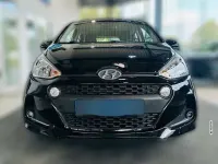 Gebraucht Hyundai i10 Style 87 PS (63 kW) 2020 Schwarz metallic Kleinwagen