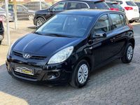 Gebraucht Hyundai i20 Edition 77 PS (56 kW) 2012 Schwarz Kleinwagen