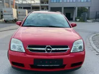 Begagnad Opel Vectra 122 HK (89 kW) 2004 Röd Kombi