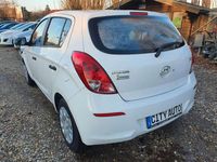 Gebraucht Hyundai i20 Edition 86 PS (63 kW) 2014 Weiß Kleinwagen