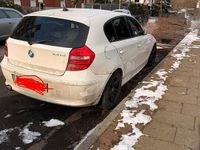 Gebraucht BMW 120 177 PS (130 kW) 2011 Weiß Kleinwagen