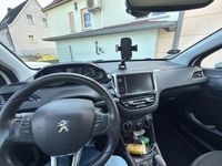Second-hand Peugeot 208 Active 82 CP (60 kW) 2018 Alb Hatchback