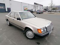 Gebraucht Mercedes E230 132 PS (97 kW) 1988 Bronze Limousine