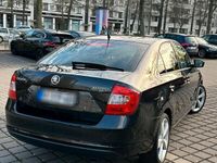 gebraucht Skoda Rapid 1.6 TDI Elegance Limousine