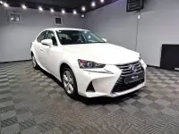 Gebraucht Lexus IS300h 223 PS (164 kW) 2019 Weiß Limousine
