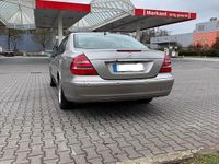 Gebraucht Mercedes E200 163 PS (119 kW) 2004 Limousine