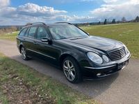 Gebraucht Mercedes E220 150 PS (110 kW) 2005 Schwarz Kombi
