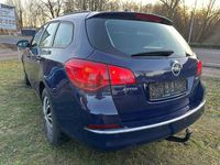 Gebraucht Opel Astra Edition 110 PS (80 kW) 2014 Blau Kombi