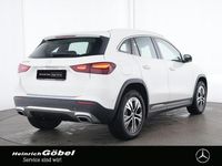 Gebraucht Mercedes GLA250 Progressive 163 PS (119 kW) 2024 Weiß SUV