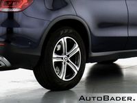 Gebraucht Mercedes GLC220 Exclusive 194 PS (142 kW) 2022 890 cavansitblau (metallic) SUV