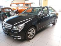 Gebraucht Mercedes C200 136 PS (100 kW) 2011 Obsidianschwarz  metalliclack Limousine