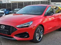 Gebraucht Hyundai i30 Advantage 101 PS (74 kW) 2024 Rot Limousine