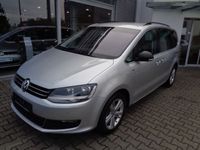 Gebraucht VW Sharan Match 140 PS (102 kW) 2013 Silber metallic Van / Kleinbus