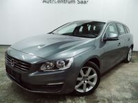 gebraucht Volvo V60 Kombi Momentum Navi SH Tempomat BT PDC