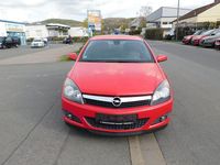 Gebraucht Opel Astra GTC Edition 105 PS (77 kW) 2008 Rot Limousine